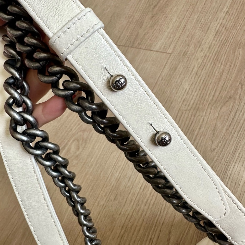 Chanel Off White Small Chevron Boy Bag - Picture 12 of 13
